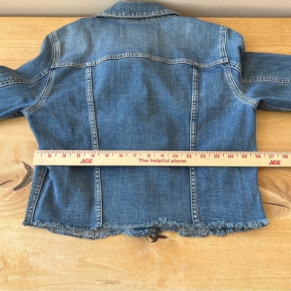 GARAGE BOYFRIEND DENIM JACKET WOMENS M CROPPED FRAY HEM CLASSIC EDGY TOMBOY CHIC - Picture 7 of 12